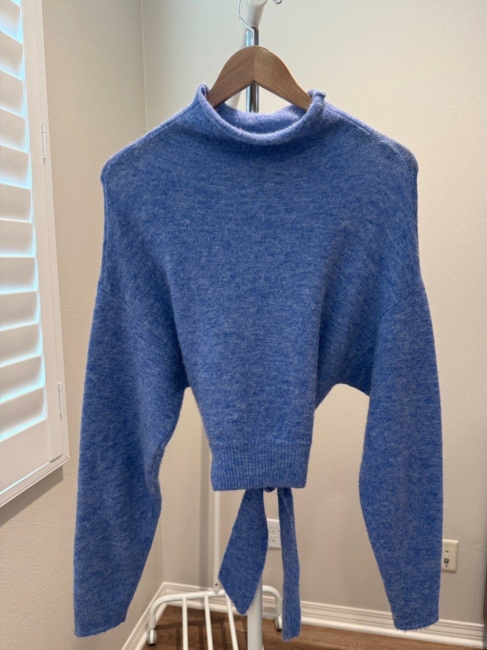 Club Monaco Heathered Blue Tie-Back Crew Sweater - Picture 3 of 4